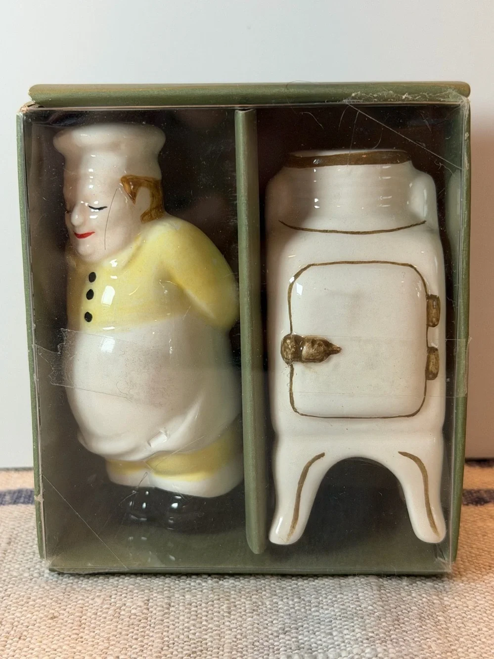 👨‍🍳 Vintage Ceramic Chef & Stove Salt/Pepper Shaker Set, NIB